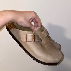NWT & In Box Birkenstock Boston Clogs in Tobacco Size 38(7-7.5)